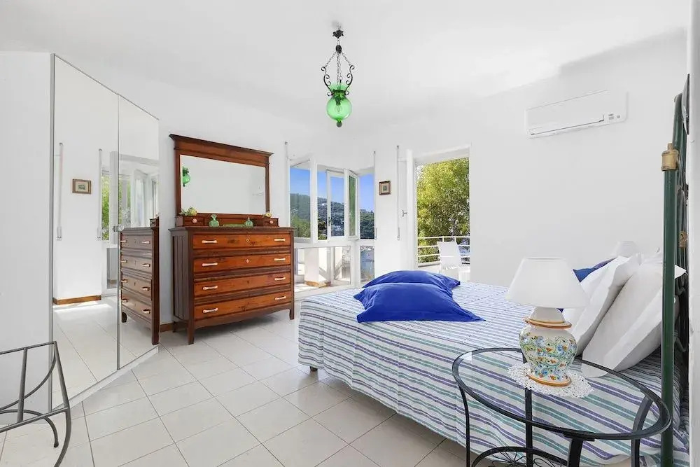 AMORE RENTALS - Villa Terri