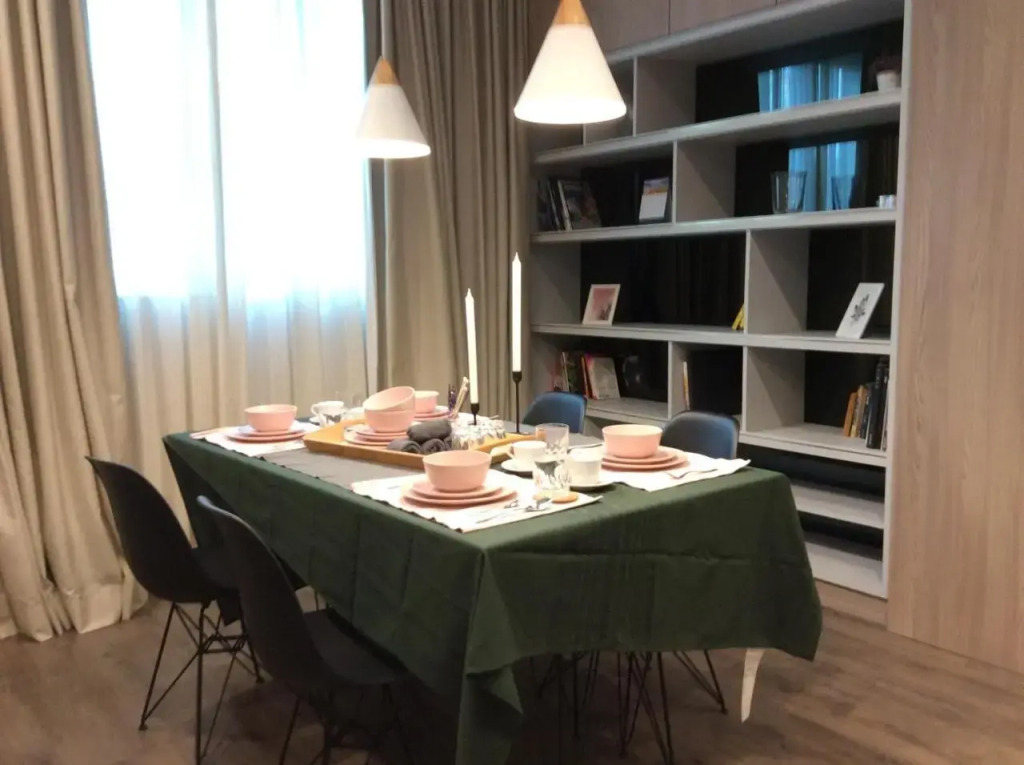 Mid Valley 1km away Verve Suites Old Klang Road