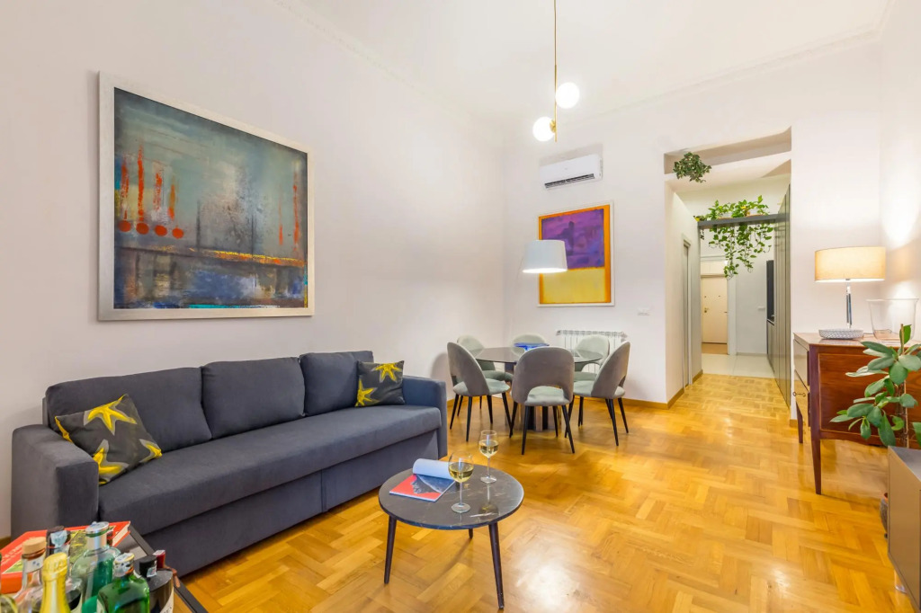 Chiatamone Design Apartment by Wonderful Italy