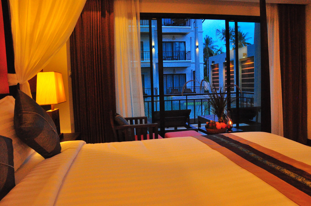 Курорт Navatara Phuket Resort