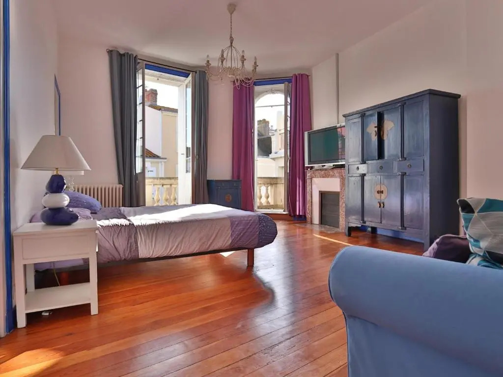 Maison 6 chambres proche plage avec WiFi et salle de jeux - FR-1-197-447