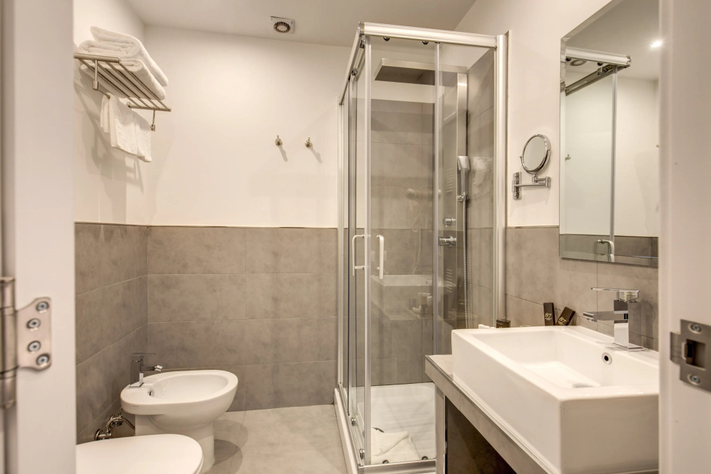 Hotel 87 eighty-seven - Maison dArt Collection