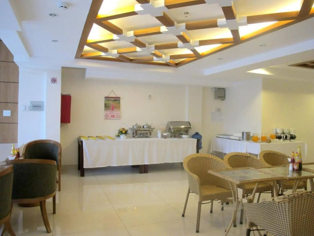 Bizu Hotel II