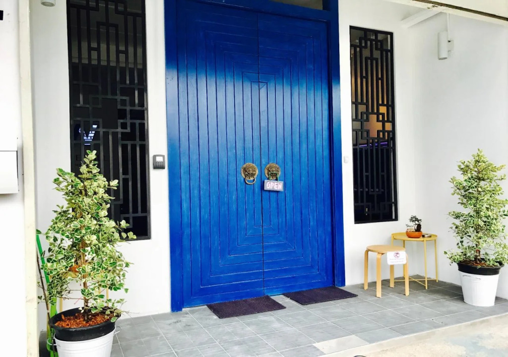 White Wall Poshtel - Hostel
