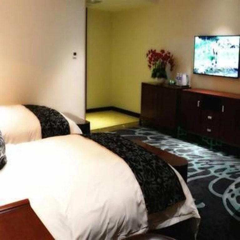 Hailong Hotel (Pangdonglai Life Plaza)