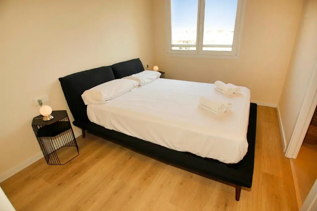Lovely apartment with pool, AC and a great terrace