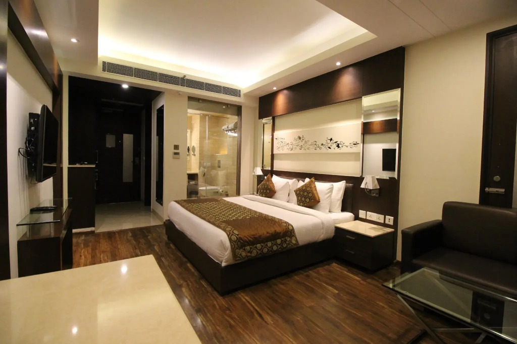 Hotel Golden Grand