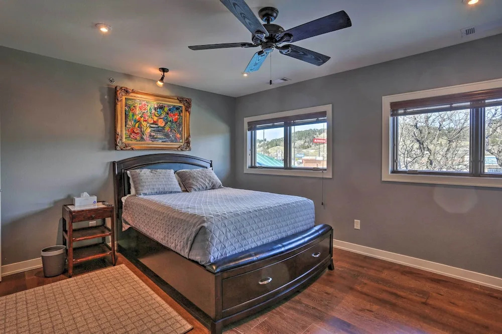 Main Street Strugis Apt w/ High-end Features