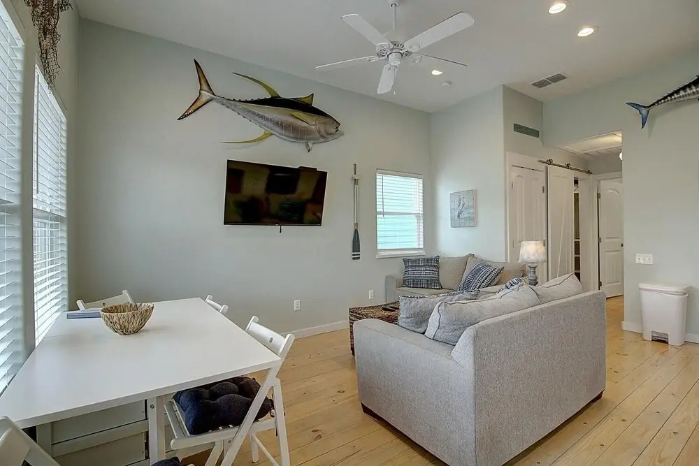 Woodhaven Beach Club 2 Bedroom Bungalow by Redawning