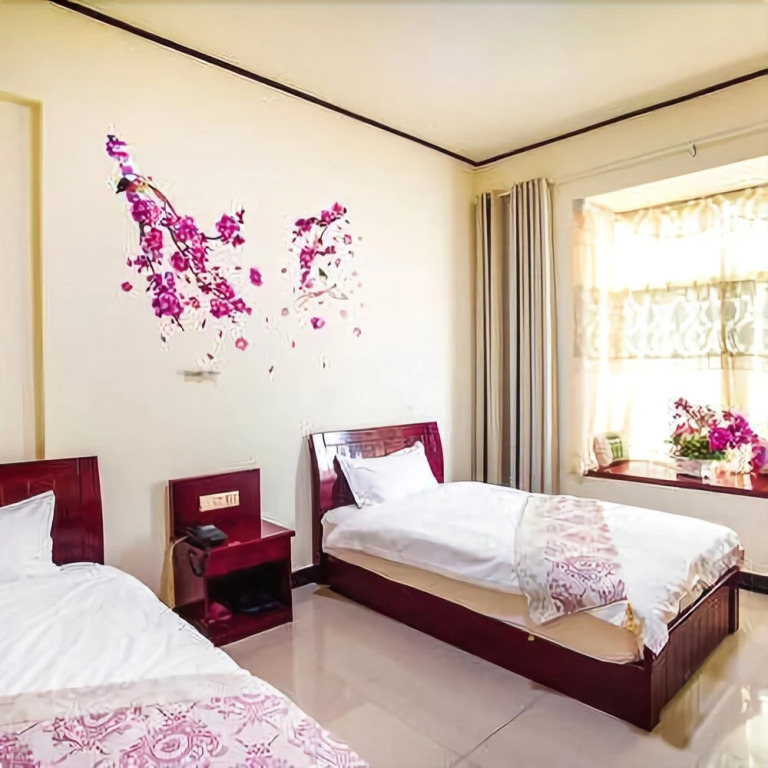 Sirilora Hotel