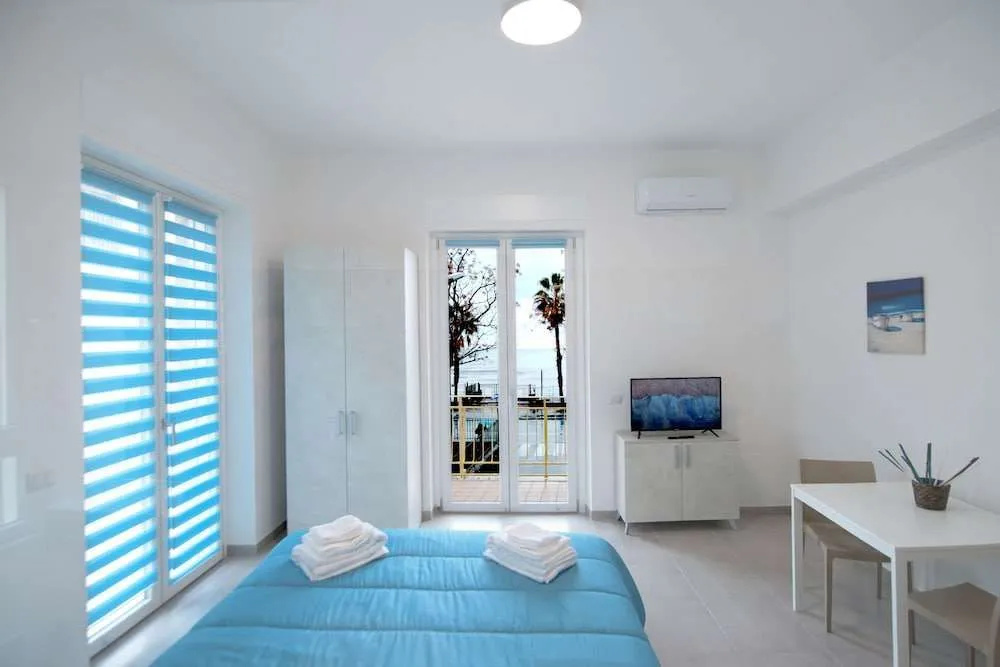 Rocciola Home
