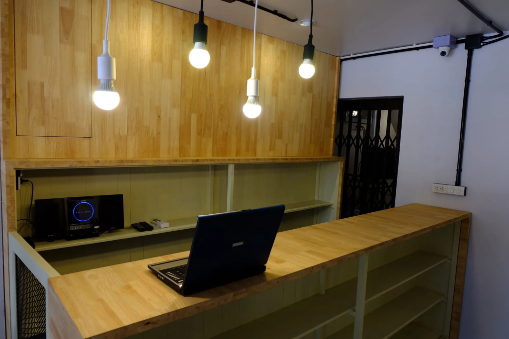 Sleep Owl Hostel