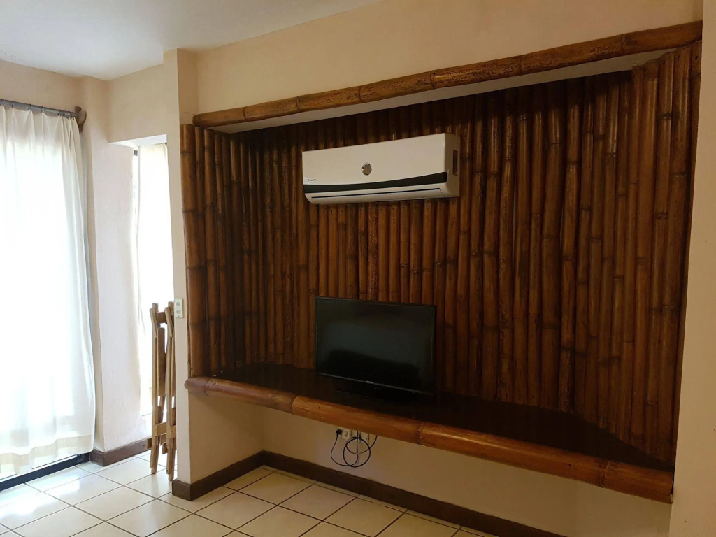 Banana Palms Hotel