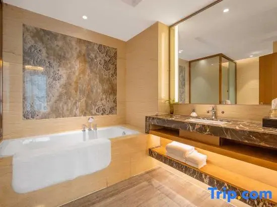Zhongzhou Huayue Hotel