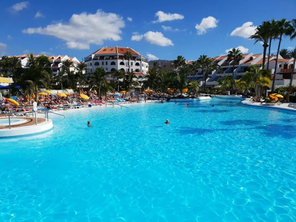 Duplex apartment No 4, close to sea and beach, heated pool, aircondition, wifi