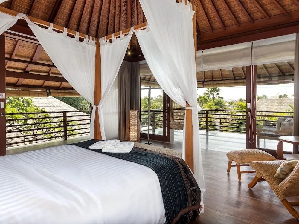Villa Frangipani Waters