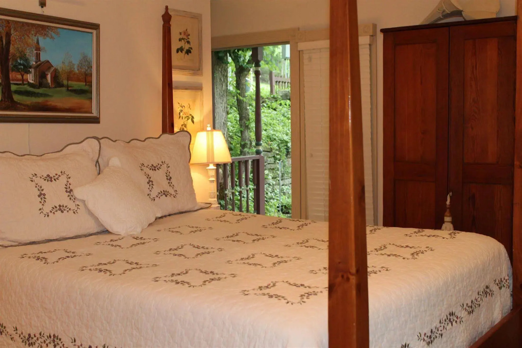 Hidden Springs Bed and Breakfast