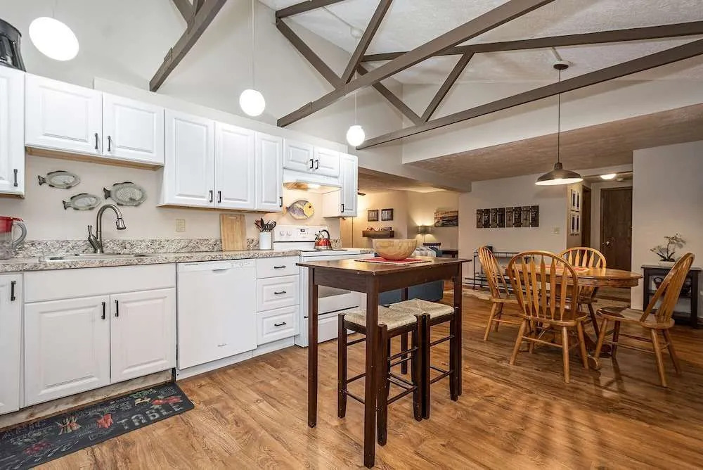 Cub House by Taylor Made Deep Creek