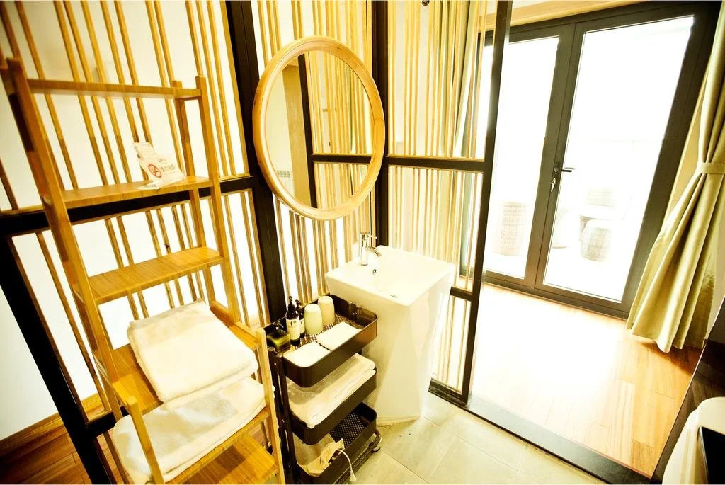 Hangzhou West Lake Longshang Boutique Hotel
