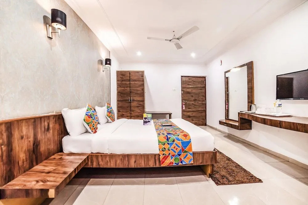 Hotel Varsha Palace