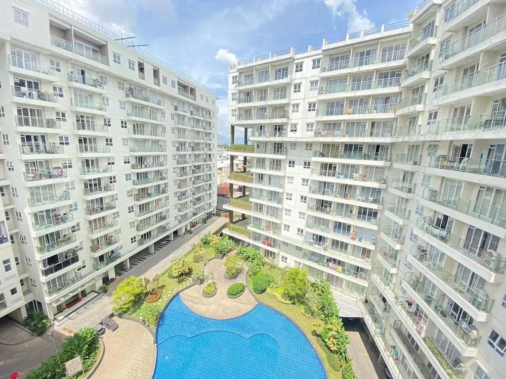 Cozy 1Br Hook Apartment With Pool View At Gateway Pasteur