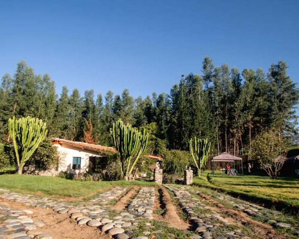 Yakumama Hostel y Restaurant