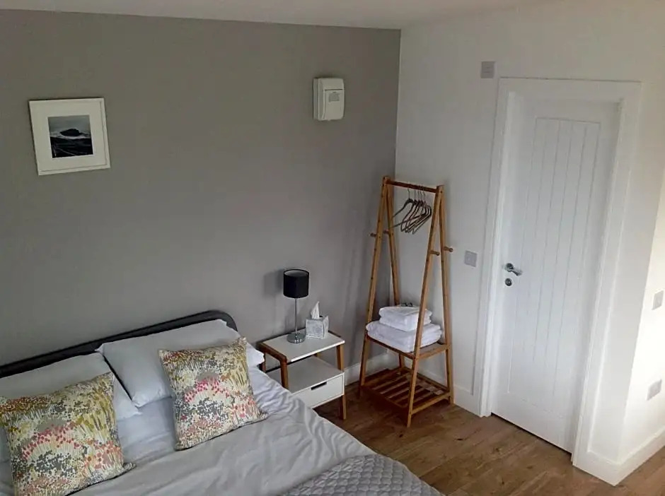 Island View Room 1
