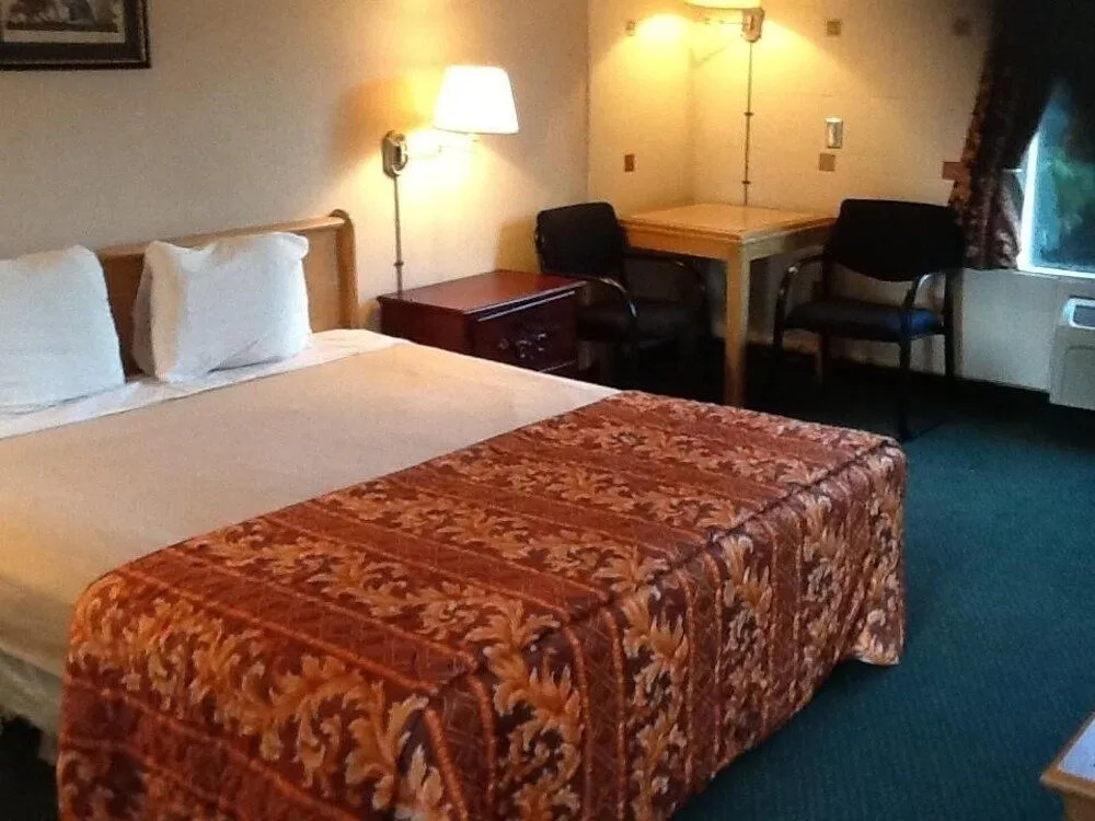 Downey Inn