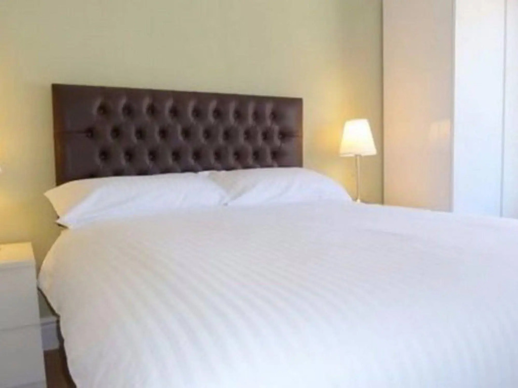 Grosvenor Place Guest House