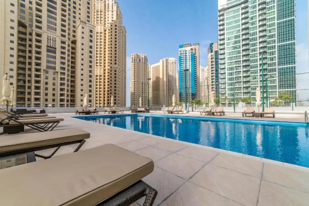 Maison Privee - Beautiful Chic Apt w Full Marina Views Next to the Beach