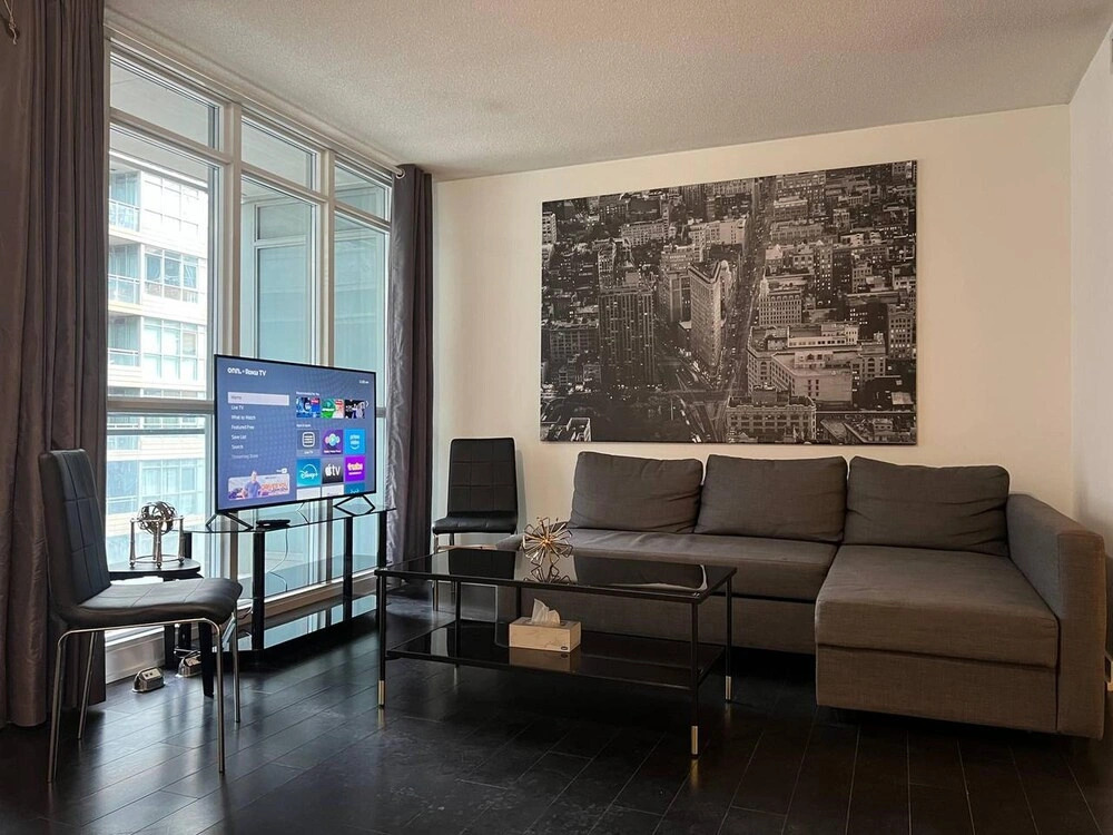 Cityside Waterfront Loft
