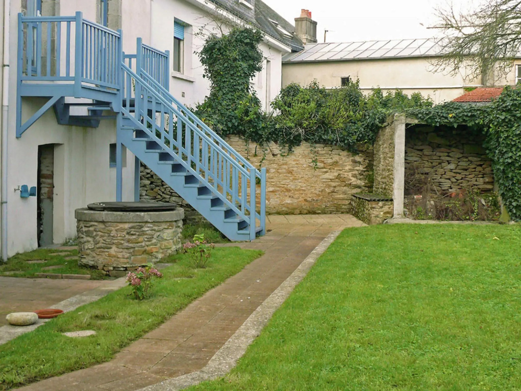 Beachside Family Villa in Le Pouldu