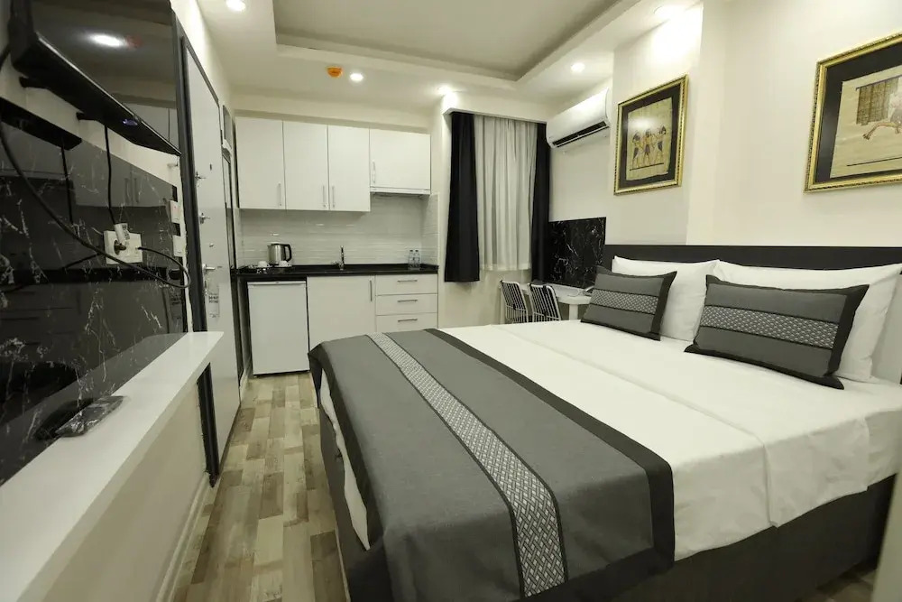 Askadar Çatı Otel