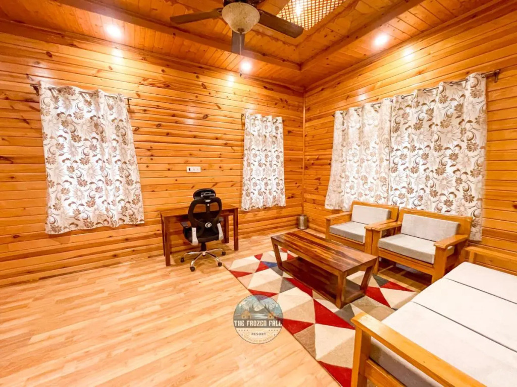 The FrozenFall Resort - Gulmarg
