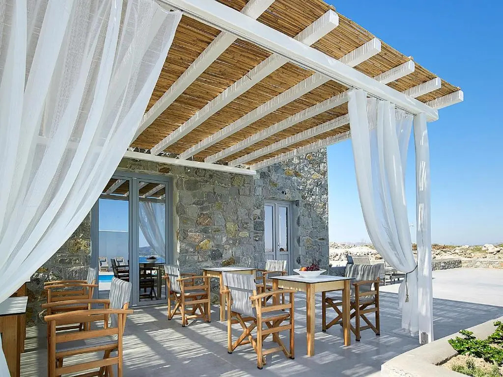 Lithos Luxury Rooms