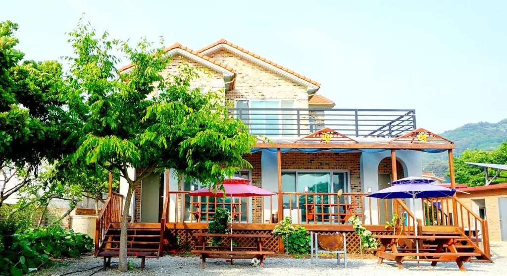 Buan Jayeon Garden Pension