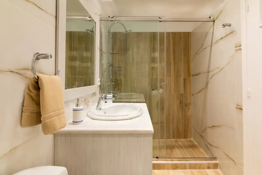 Seaside Escape With Balcony in Paleo Faliro