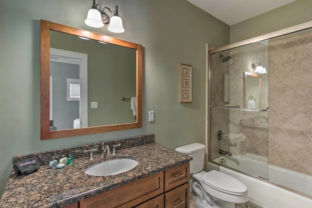 Santa Rosa Beach Haven w/ Rooftop + Pool Access