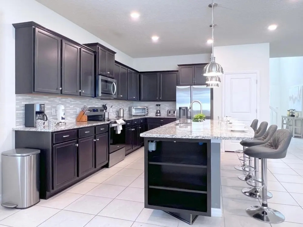 Luxurious Pool Home With Private Pool-2061lc 8 Bedroom Home by RedAwning