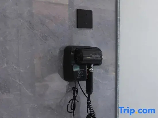 Yipin Apartment (Guangzhou Zhengjia Square Sports West Road Subway Station Branch)