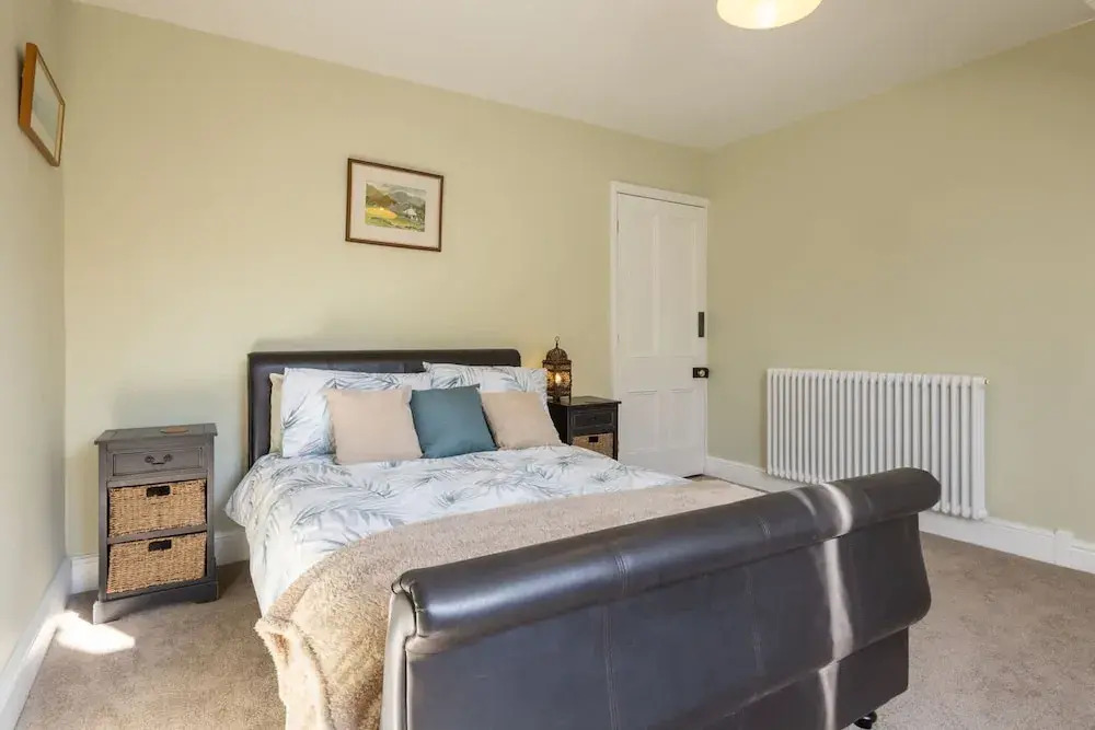 Host Stay Chatsworth Townhouse II