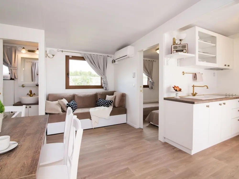 Spacious Villa in Biograd na Moru With Pool