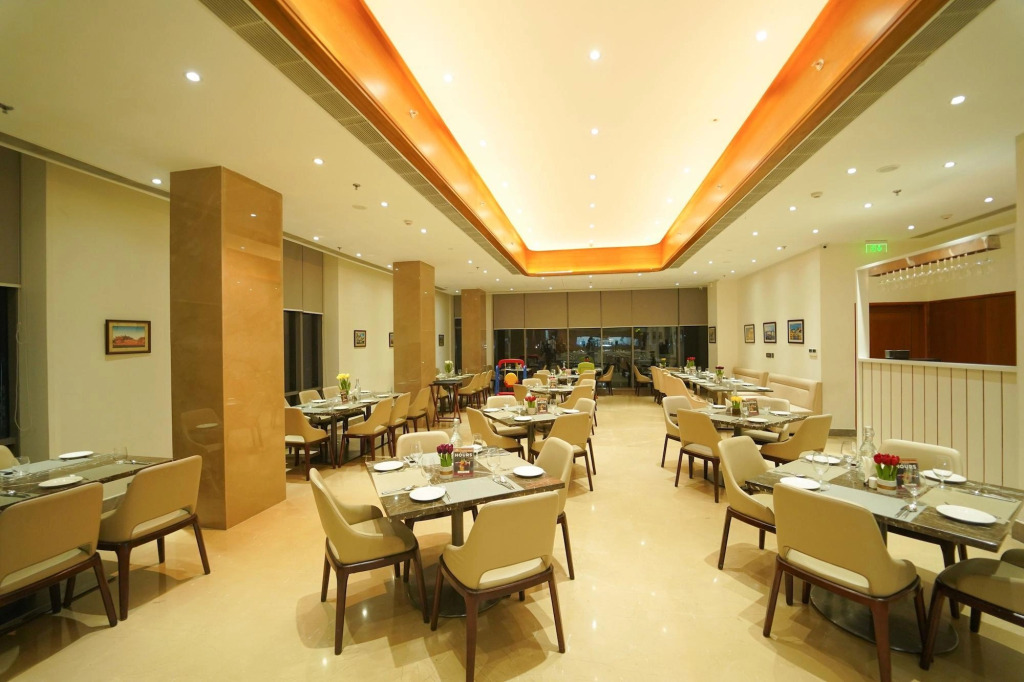 OYO 132 Hotel Royal T