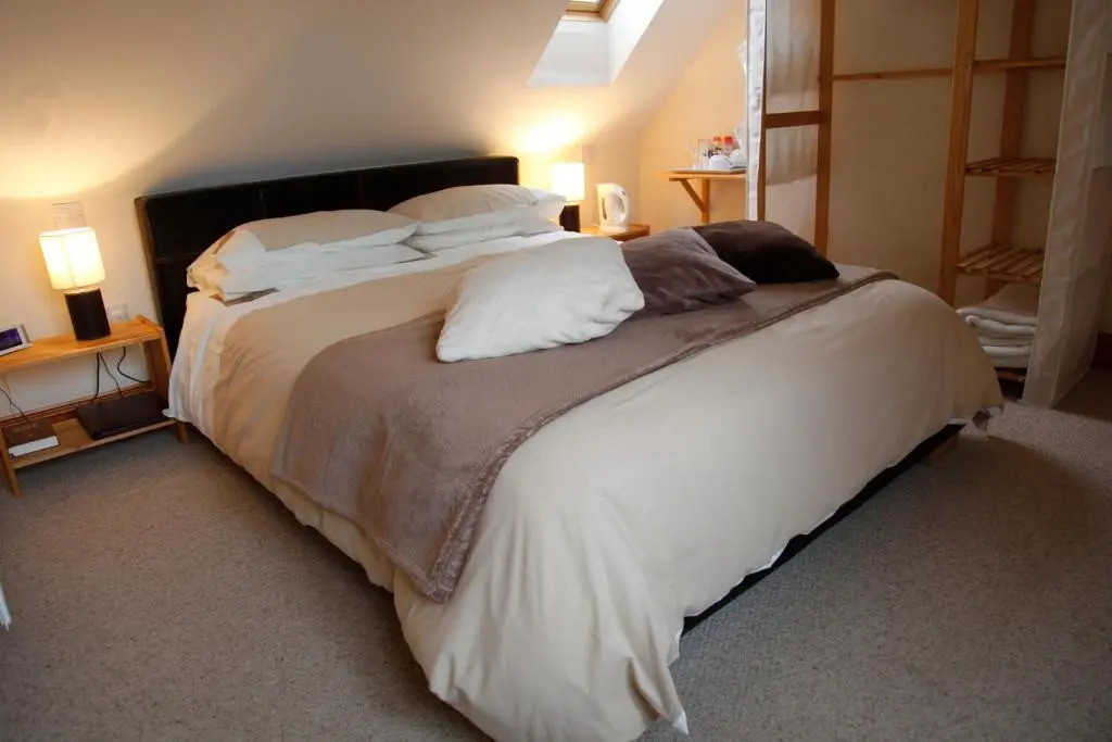 Two Hoots Bed and Breakfast