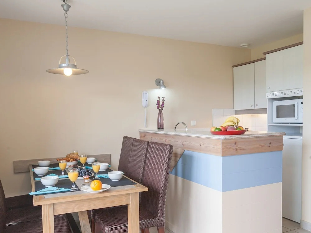 Comfortable House With Dishwasher, Located in Nature Reserve