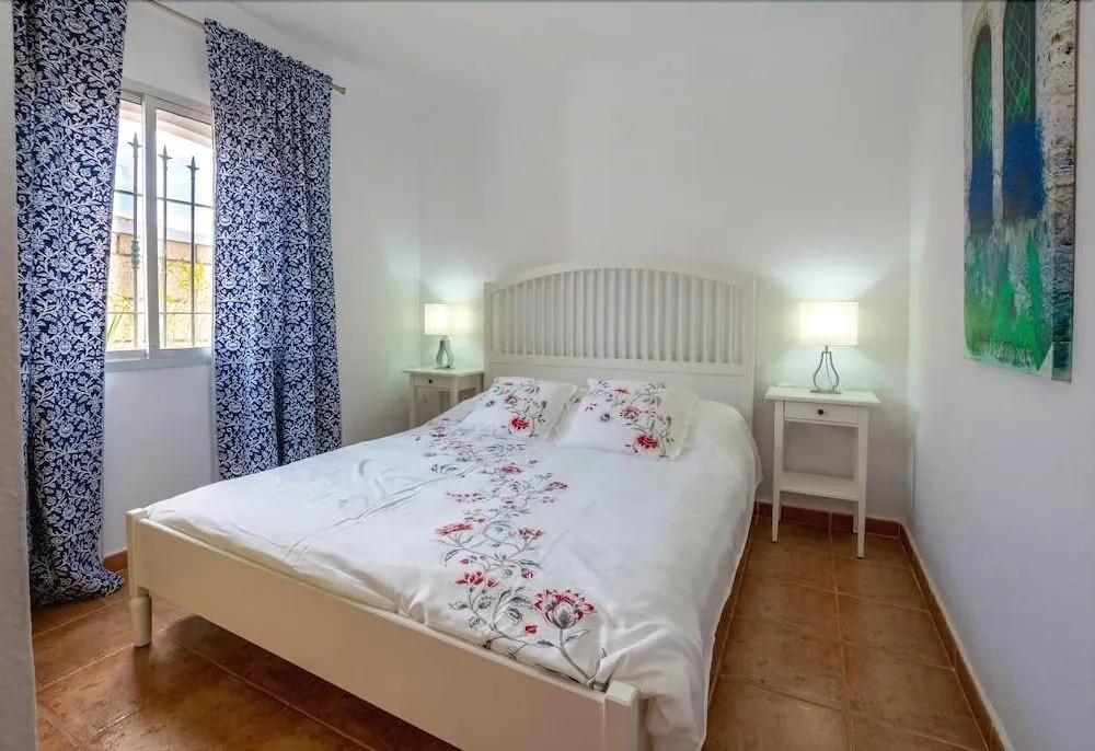 Villa Iris