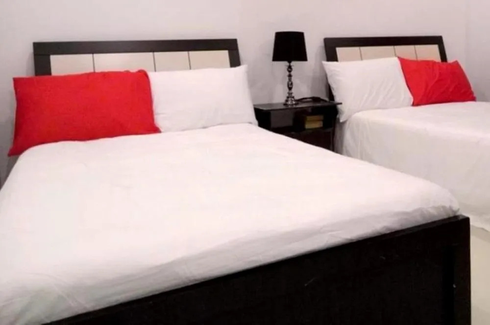 Nice & Spacious  Inn at Megatower II