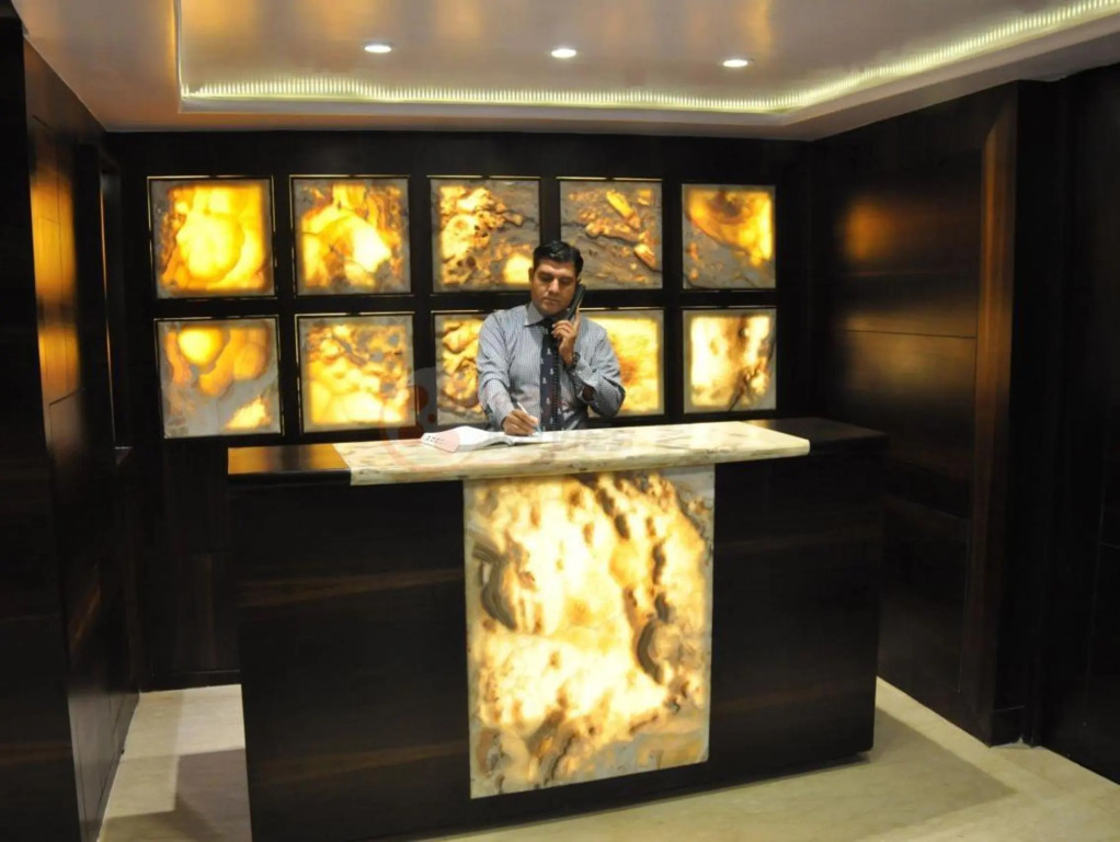 Hotel Shiwalik Regency