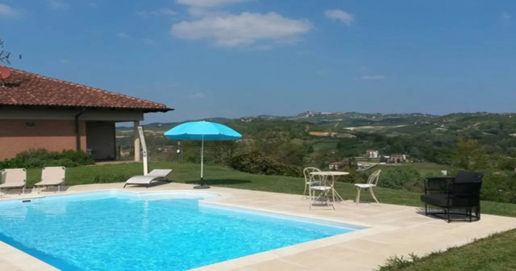 CONFINEDEISANTI Bed&Breakfast