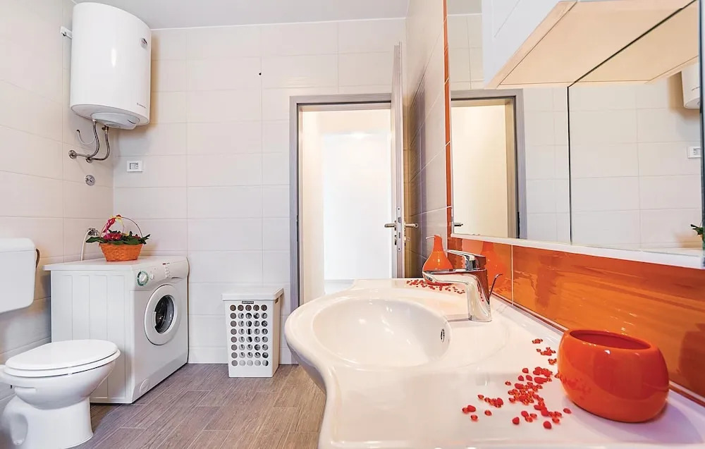 Awesome Home in Skatari With Wifi and 2 Bedrooms